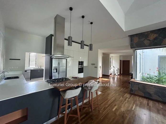 Exceptional 4-Bedroom Villa in a Peaceful Green Setting