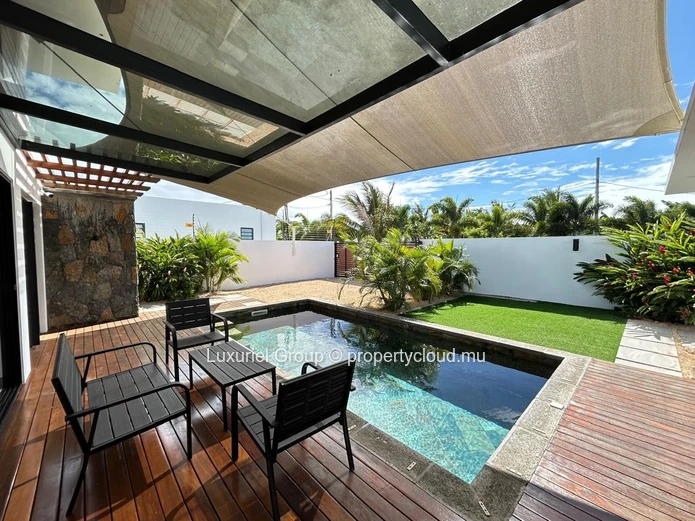 Beautiful 3-Bedroom Villa with Pool and Terrace