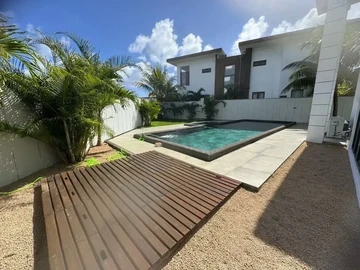 4 Bedroom Villa