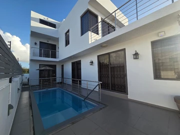 4 Bedroom Villa