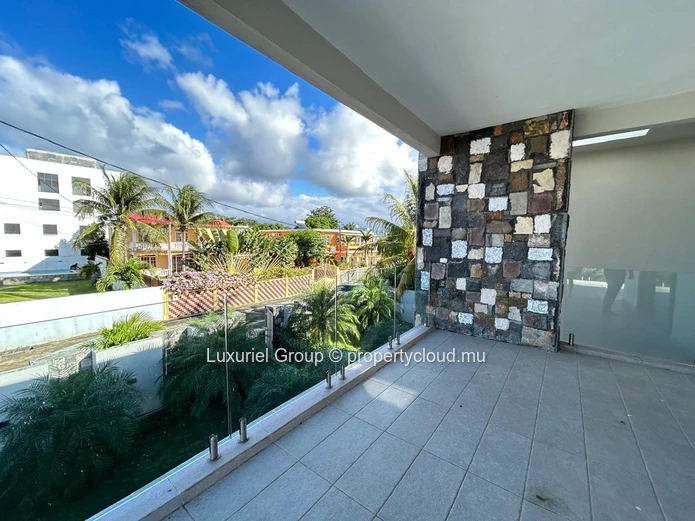 Prestige Villa Rental in Bain Boeuf – Comfort, Space & Security