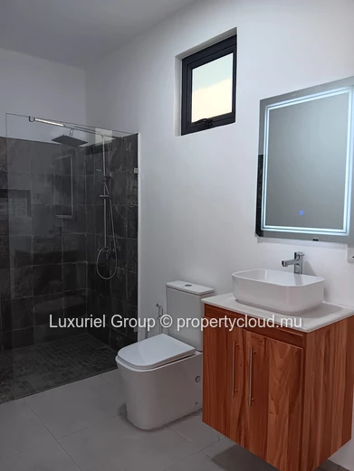 Exceptional 3-Bedroom Home with Pool in Cap Malheureux