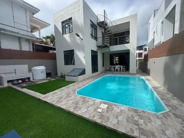 4 Bedroom Villa