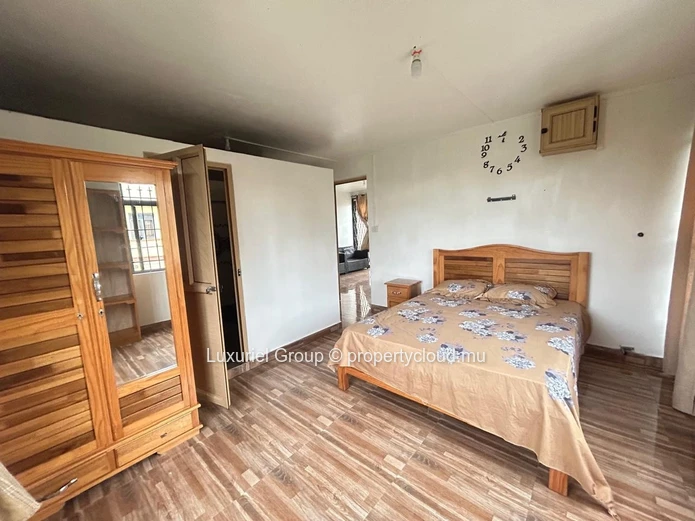 Modern 4-Bedroom Villa with Private Pool in Pereybere