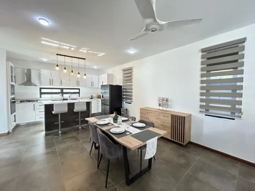 4 Bedroom Villa