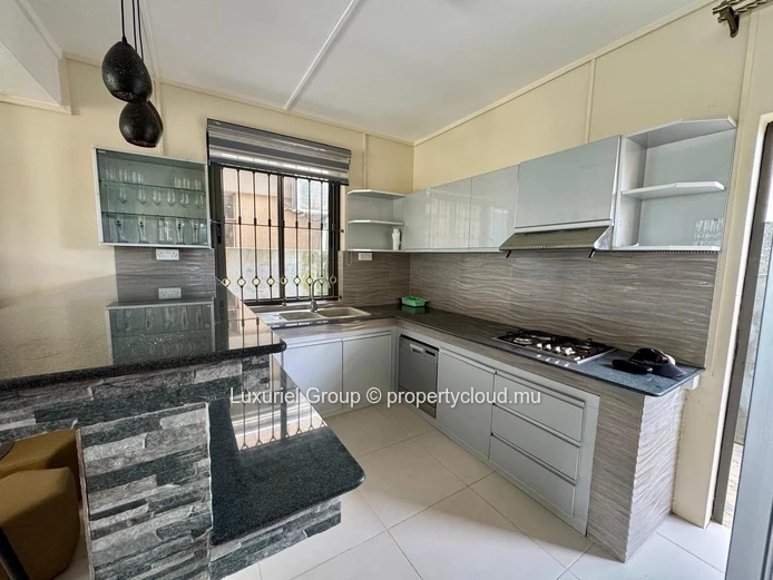Refined Family Villa in Mont Choisy – Privacy, Comfort and Prime Location