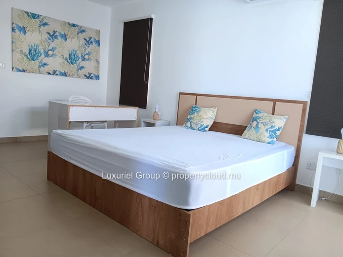 Villa for sale in Grand Baie – 3 bedrooms, swimming pool, secure residence