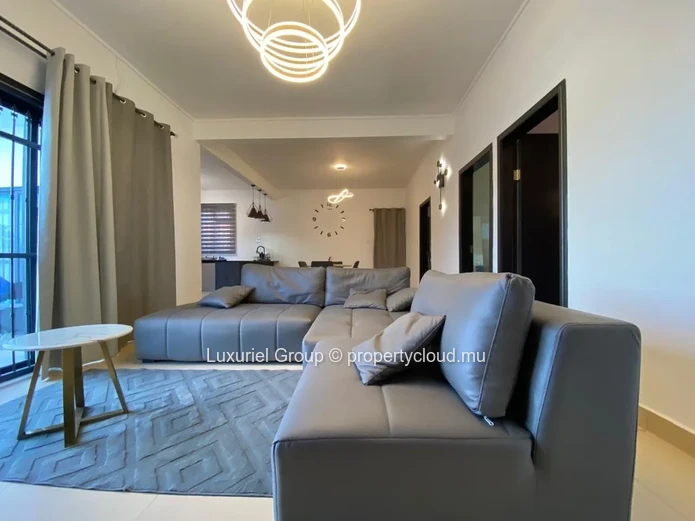 Beautiful 2-Bedroom Apartment in Exclusive Villa