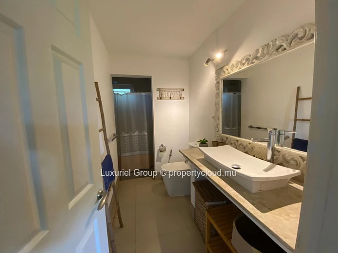 Comfortable and Secure Living in the Heart of Grand Baie