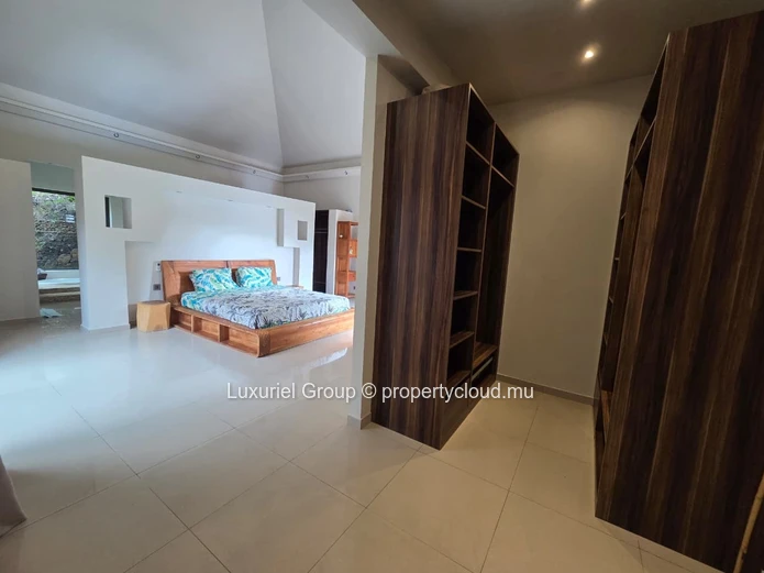 Exceptional Villa In The Heart Of A Secure Estate