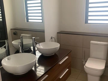 4 Bedroom Apartment