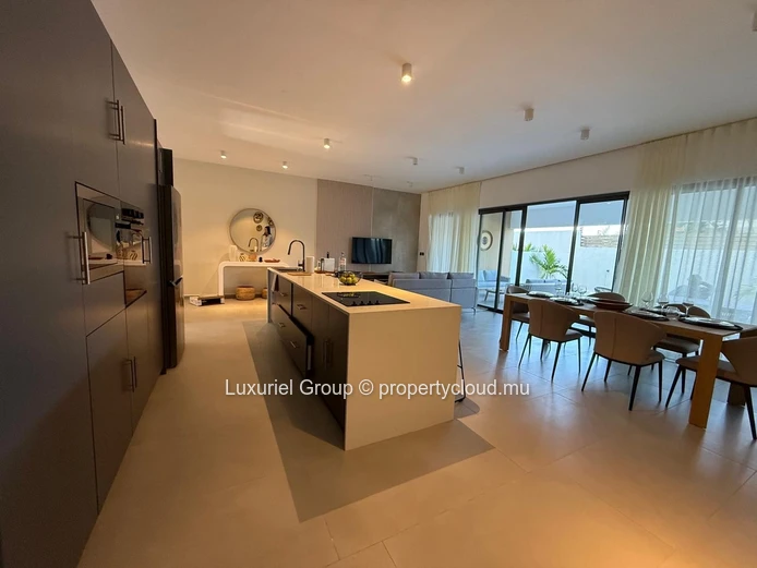 Modern Living In Grand Baie – 3 En-Suite Bedrooms, Private Pool & Terrace