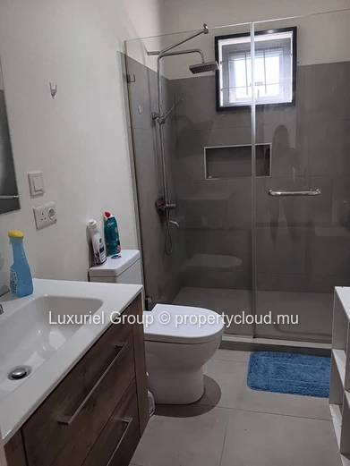 Elegant 3-Bedroom Villa with Garden and Terrace in Grand Baie