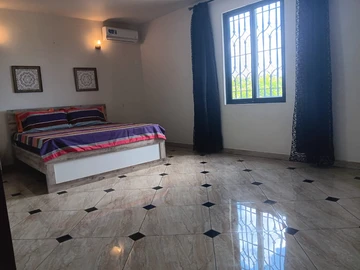 5 Bedroom Villa