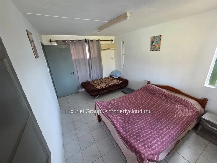 Cozy 3-Bedroom Villa Available Now in Grand Baie