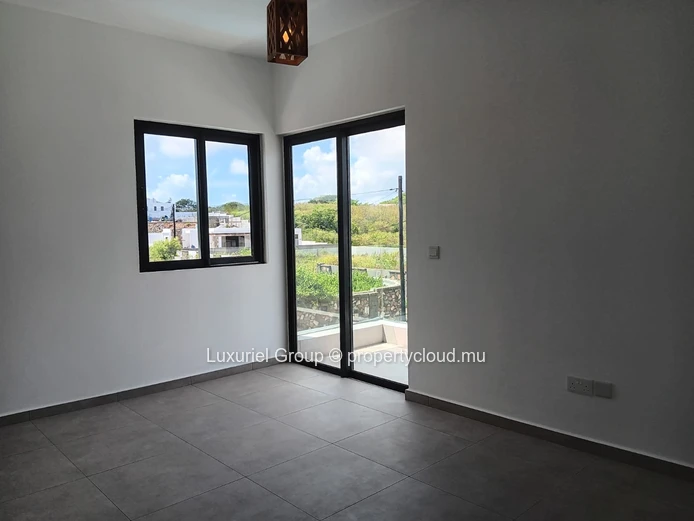 Exceptional 3-Bedroom Home with Pool in Cap Malheureux