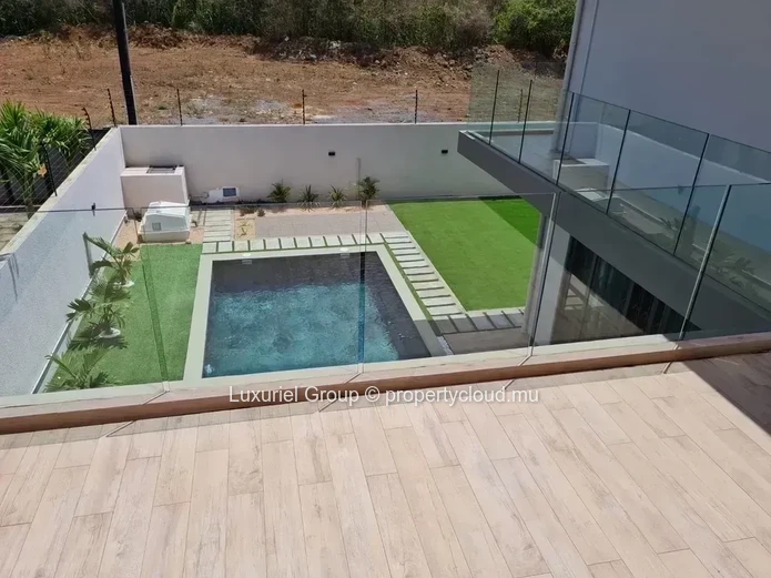 Stunning Family Villa in Grand Baie – Comfort, Security & Luxury Living