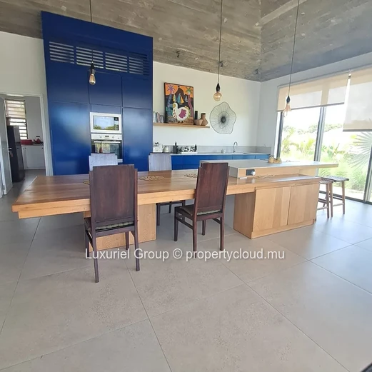 Stunning 4-Bedroom Villa in Secure Mont Piton Estate
