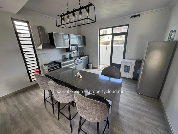 Beautiful 4-Bedroom Villa