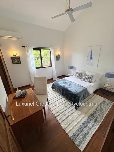 Live the Mont Piton Lifestyle in This Stunning Contemporary Villa