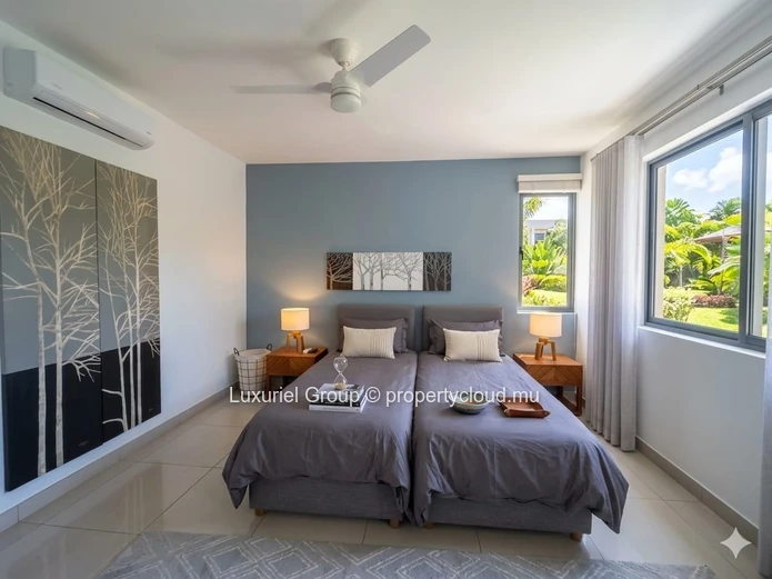 Elegance, Comfort and Walking Distance to the Beach