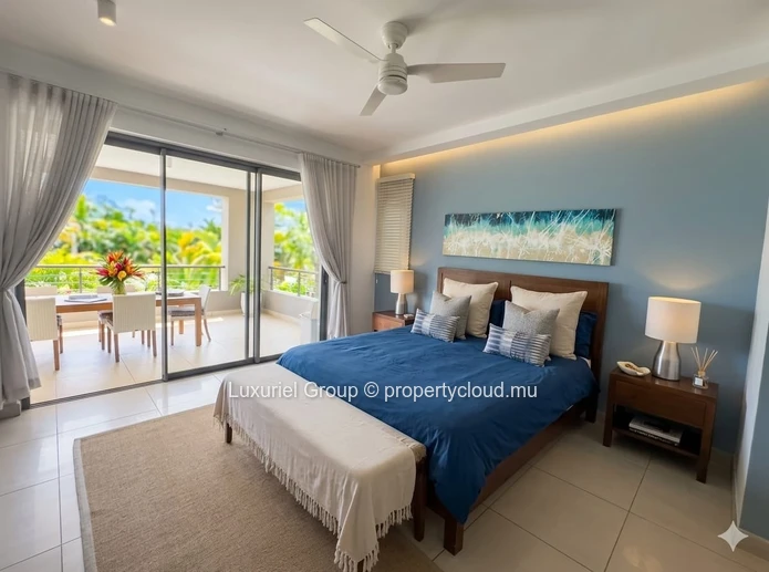 Elegance, Comfort and Walking Distance to the Beach