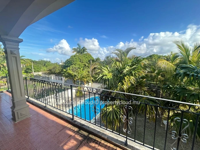 Discover This Charming House For Rent In Calodyne