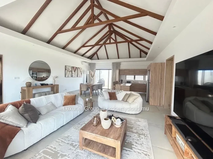 Stunning Contemporary Villa With Private Guest Annex