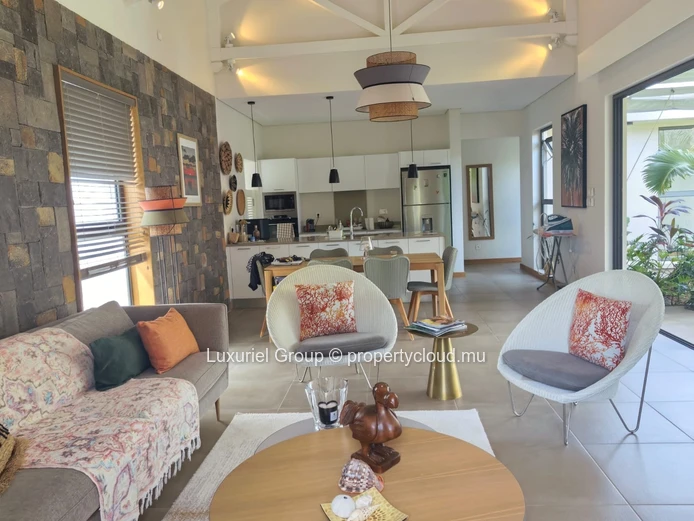 Exclusive 3-Bedroom En-Suite Villa with Pool & Lush Garden in Grand Baie