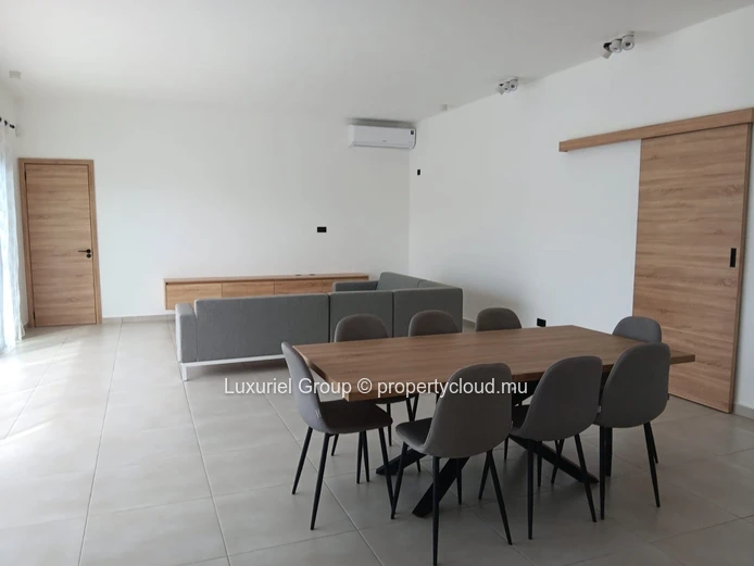 Contemporary Luxury Villa for Rent – 3 Bedrooms with Pool 