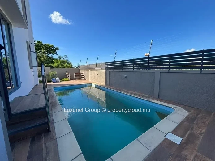 Elegant House in Calodyne, in a Quiet and Peaceful Reside