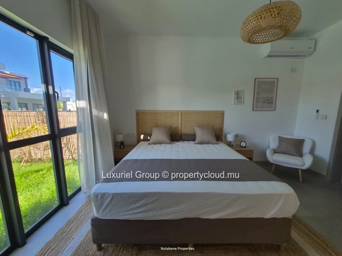 Elegant Villas with Pool, Garden and Terrace