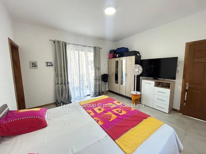 Contemporary 3-Bedroom House in Pereybere – Exclusive Boutique Development