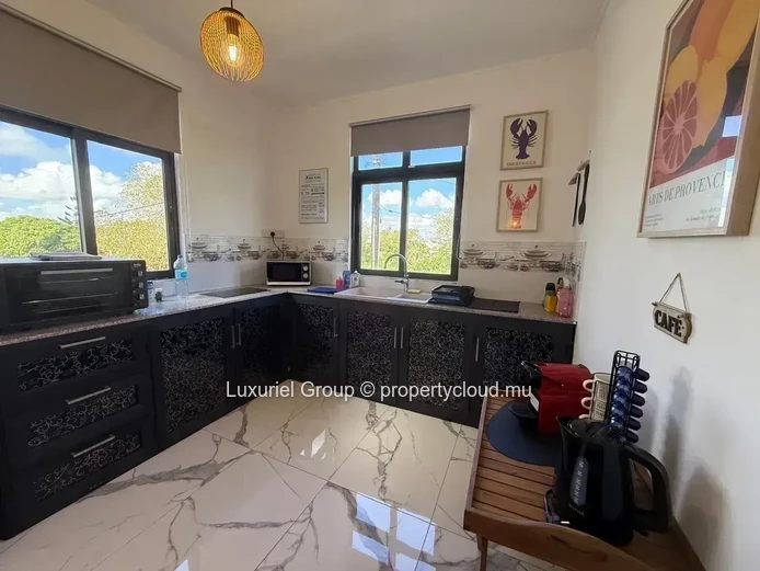 Charming 2-Bedroom Apartment in Grand Baie