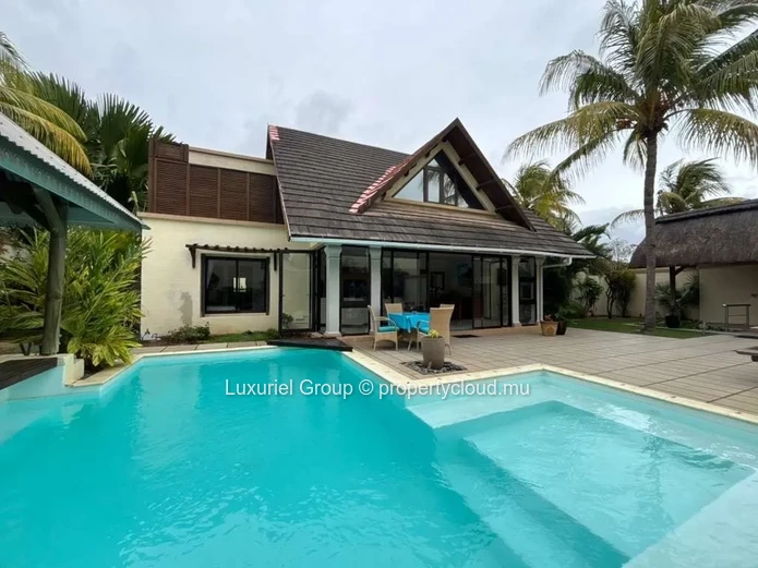 Private Oasis In Pereybere – Villa With Pool In A Secure Residence