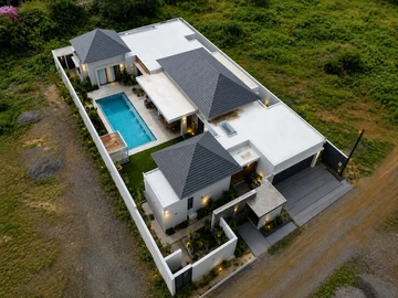 4 Bedroom Villa