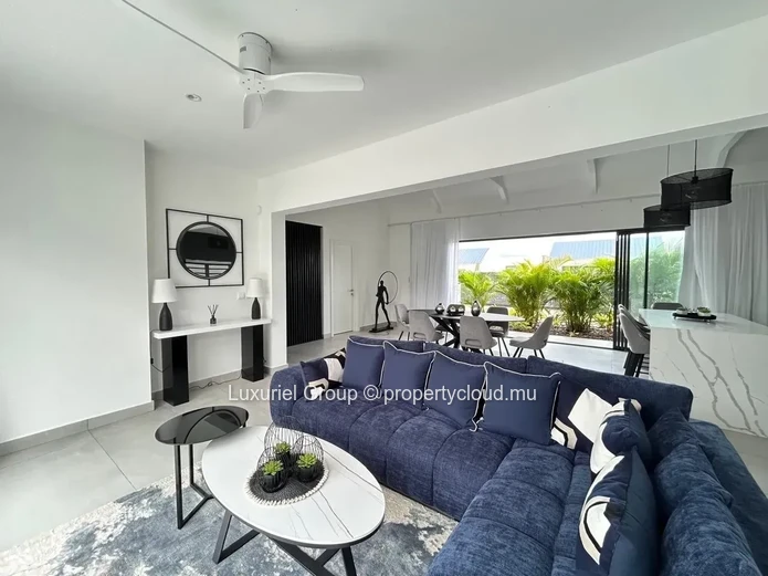 Beautiful Designer Villa with Pool and Outdoor Living Spaces