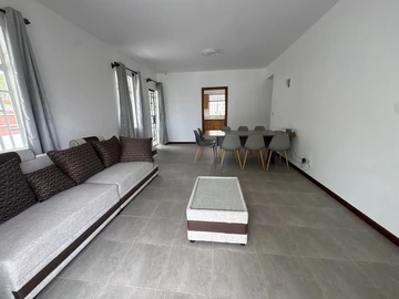 5 Bedroom Villa