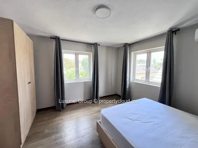 Beautiful Family Villa In Pereybere With Terrace And Pool