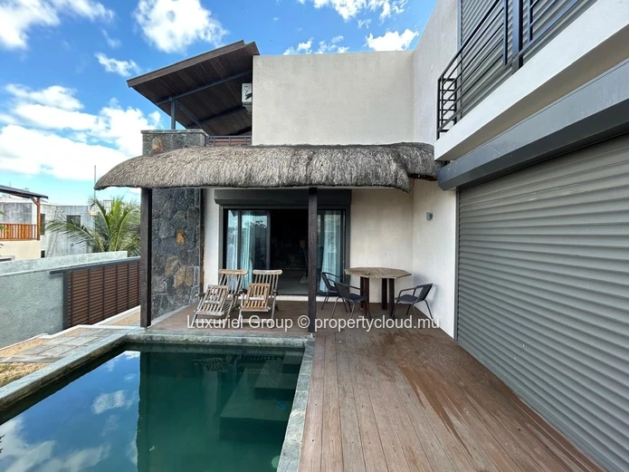 Beautiful Villa for Sale in Pereybere – Fully Furnished with Swimming Pool and Landscaped Terrace