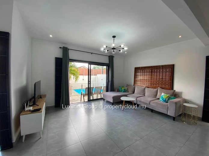 Elegant 3 En-Suite Bedroom Villa with Private Pool