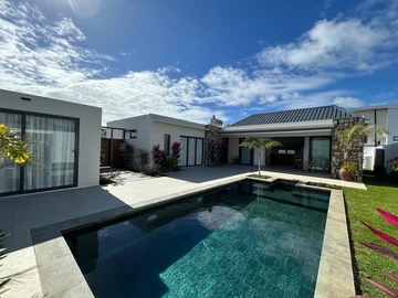 4 Bedroom Villa
