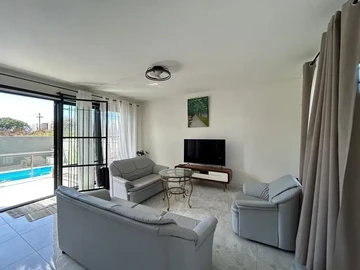 4 Bedroom Villa
