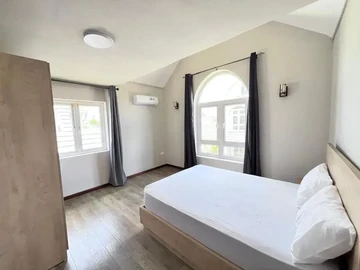4 Bedroom Villa