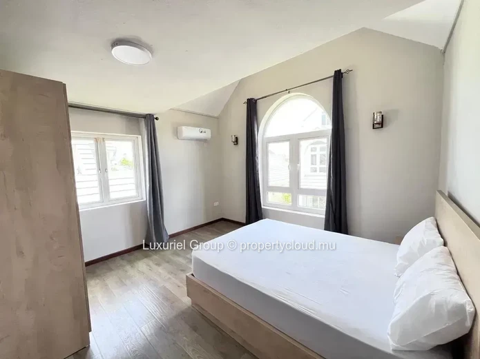 Beautiful Family Villa In Pereybere With Terrace And Pool