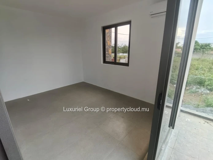 Secure Duplex Villa in Grand Baie – 10 Minutes Walk from the Beach