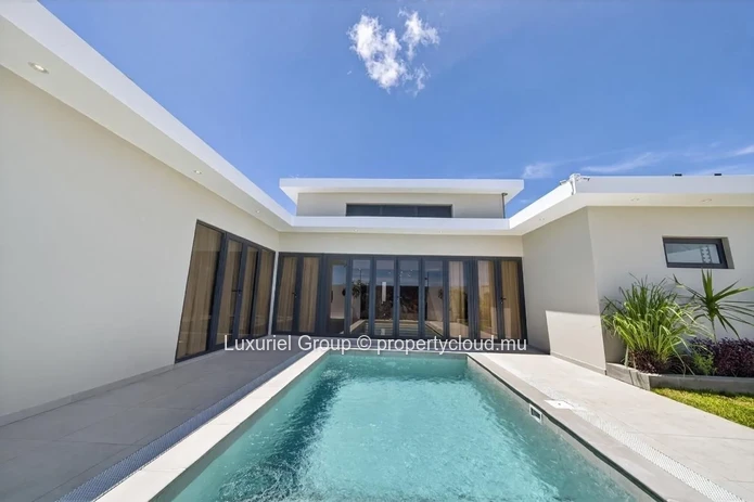 Prestige Villa For Sale – Péreybère