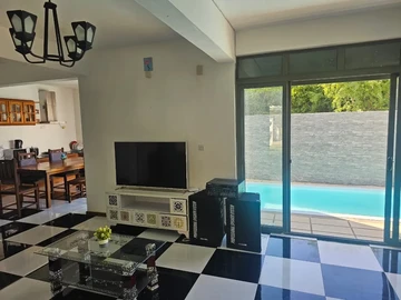 4 Bedroom Villa