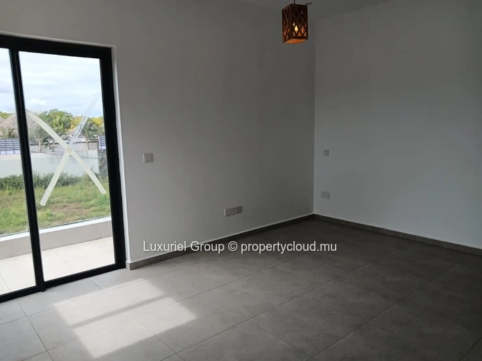 Exceptional 3-Bedroom Home with Pool in Cap Malheureux