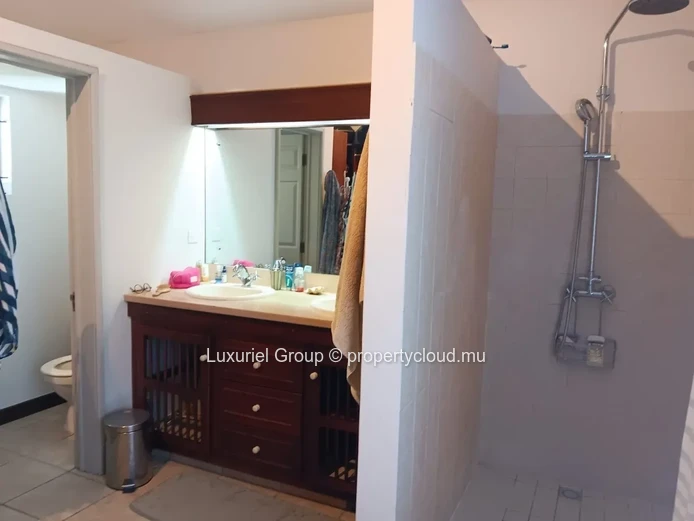 Beautiful Tropical Villa in Grand Gaube – Long-Term Rental